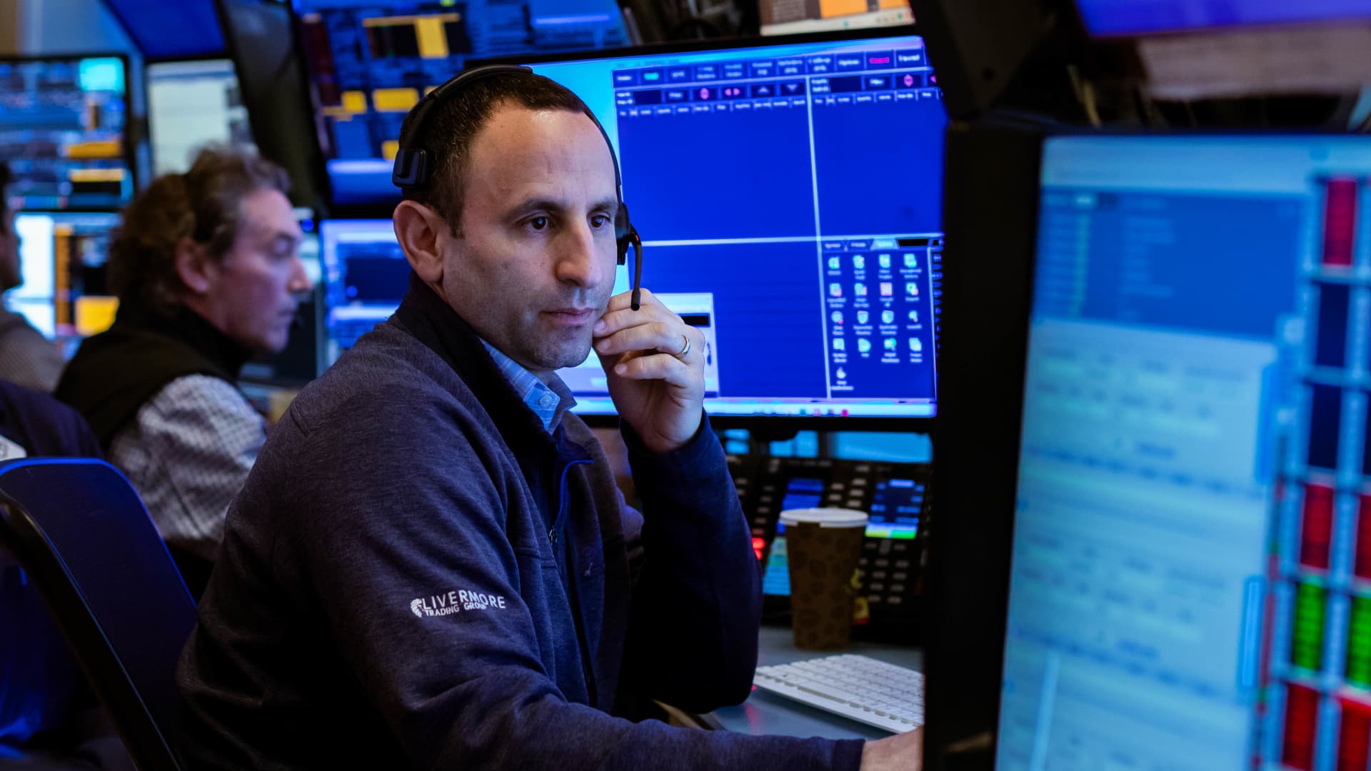 Stock market today: direct updates