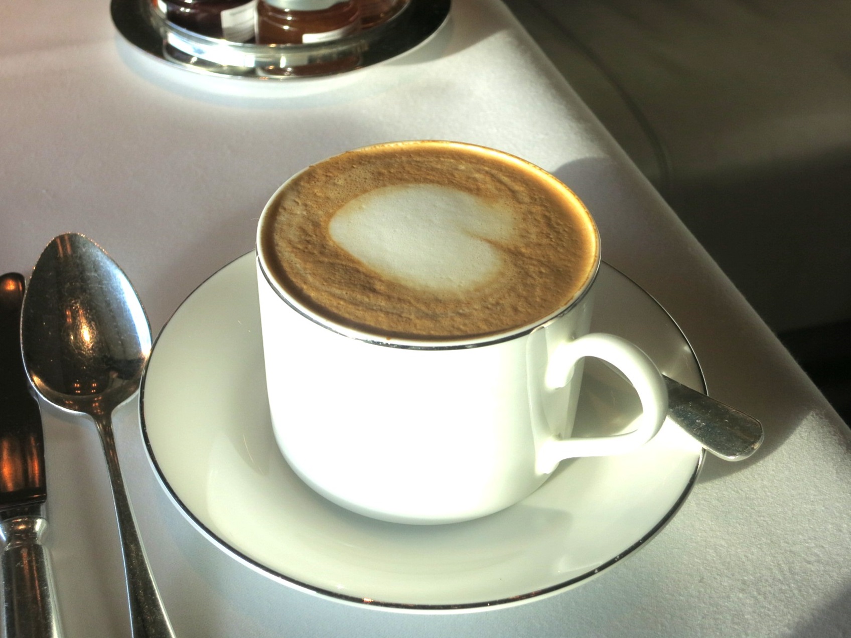 Some airlines are now confiscating your coffee in the dormitory – the real reason after that and other absurd airline rules