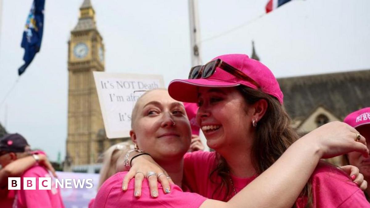 MPs closest legalizing assisted death in England and Wales with 23 votes – direct updates